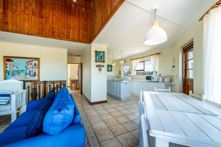 6 Bedroom Property for Sale in Cola Beach Western Cape